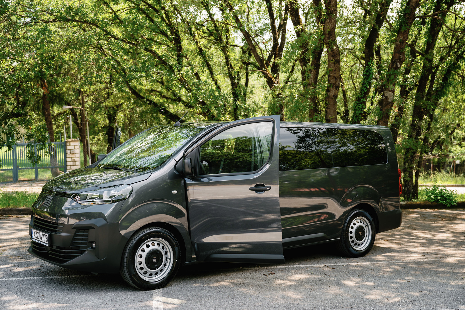 Minivan